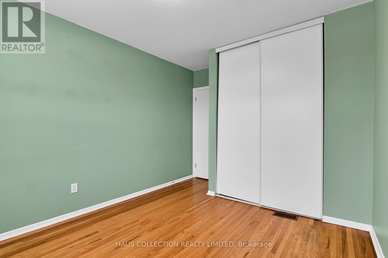 884 WALKLEY ROAD - Photo 23