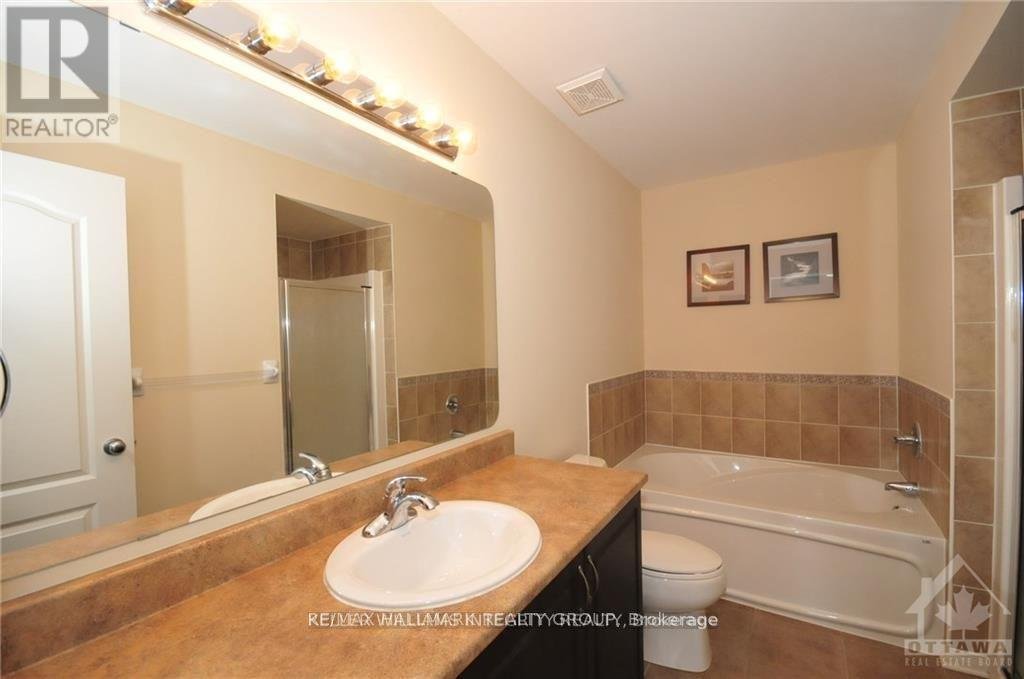 81 HORNCHURCH LANE - Photo 12