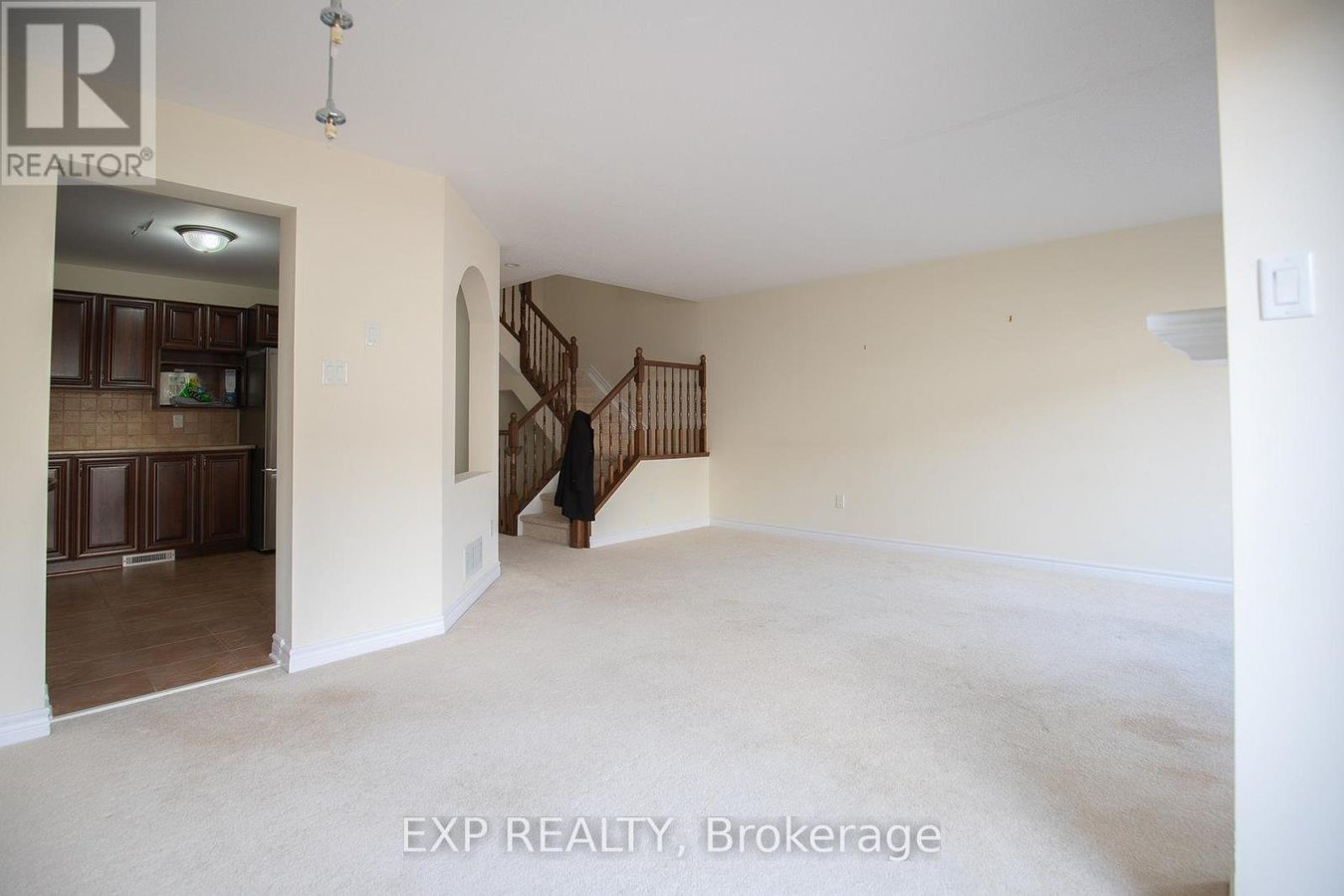 115 GARRITY CRESCENT - Photo 9