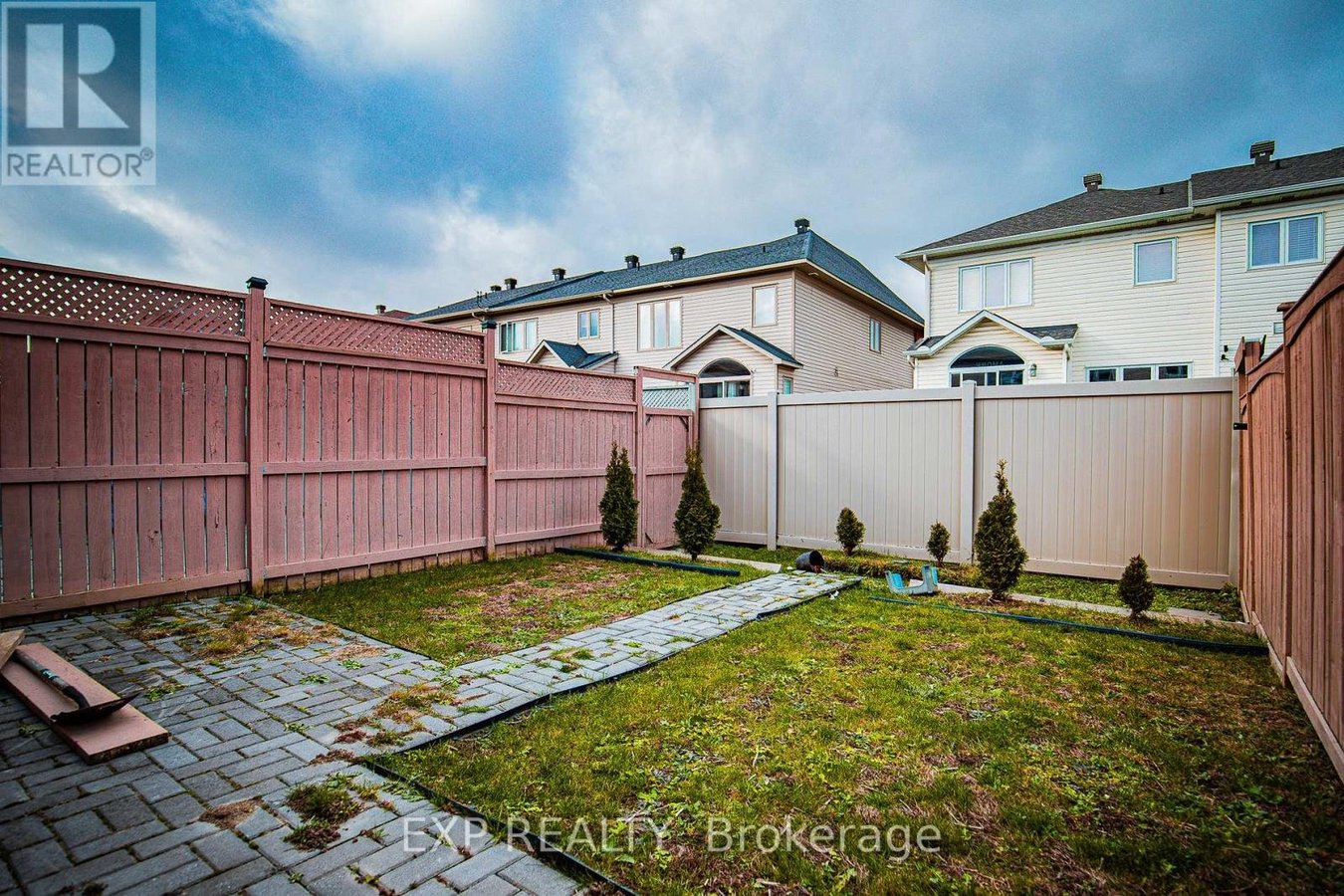 115 GARRITY CRESCENT - Photo 40