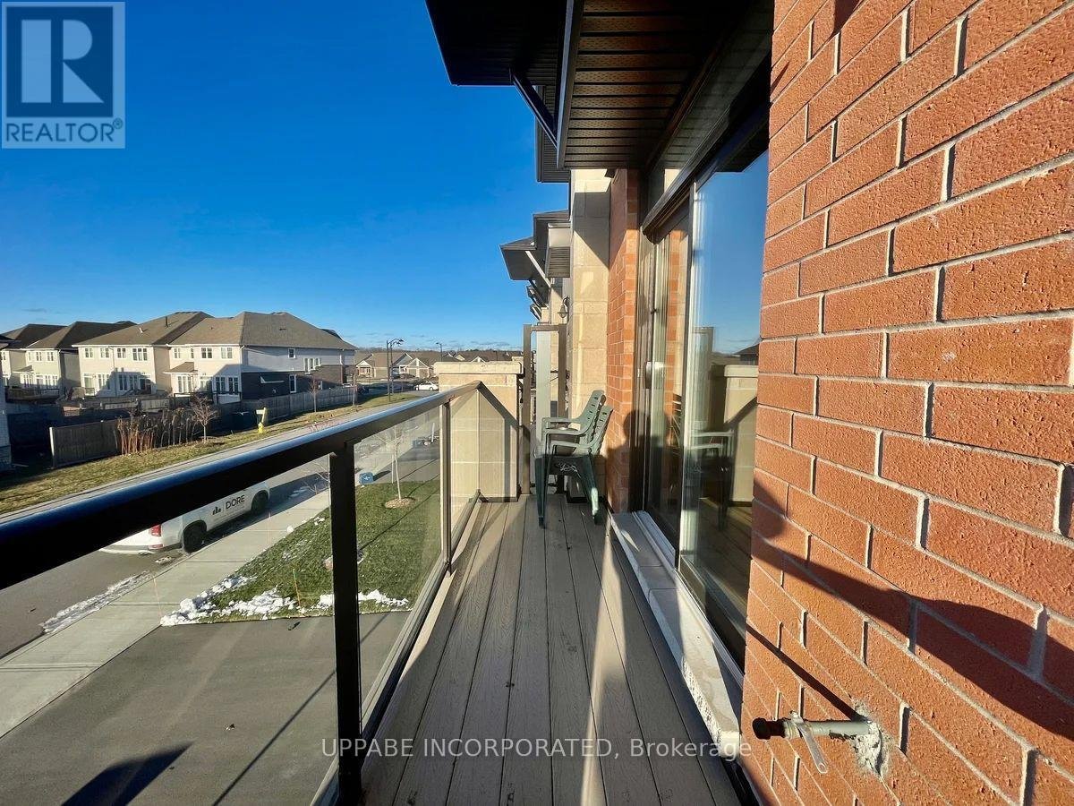611 CARTOGRAPHE STREET - Photo 2