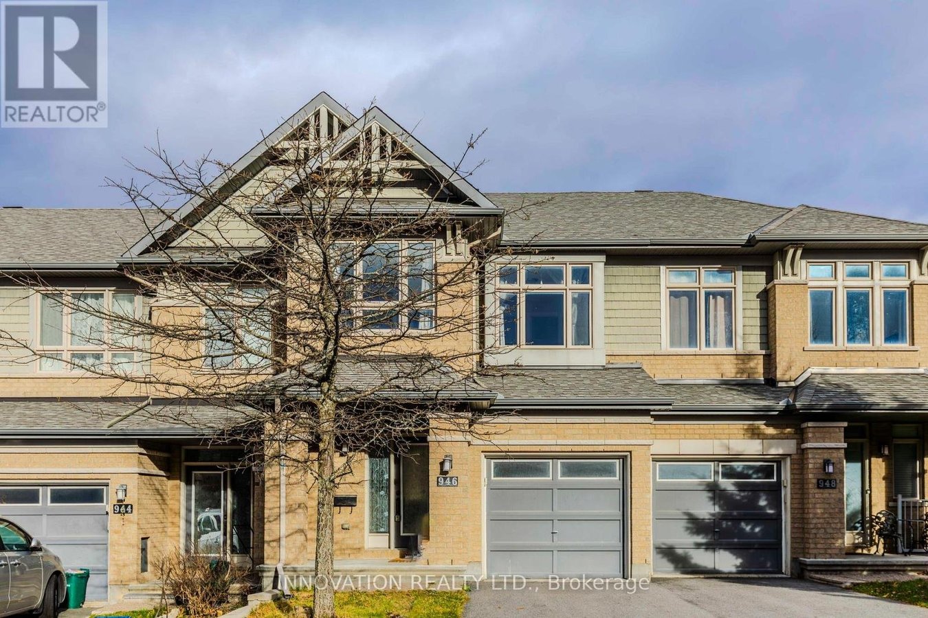 946 FLETCHER CIRCLE - Photo 1