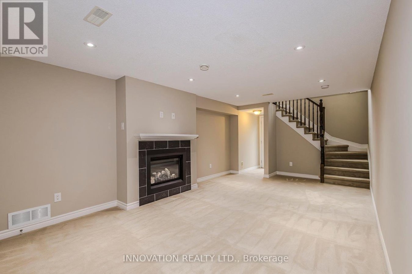 946 FLETCHER CIRCLE - Photo 36