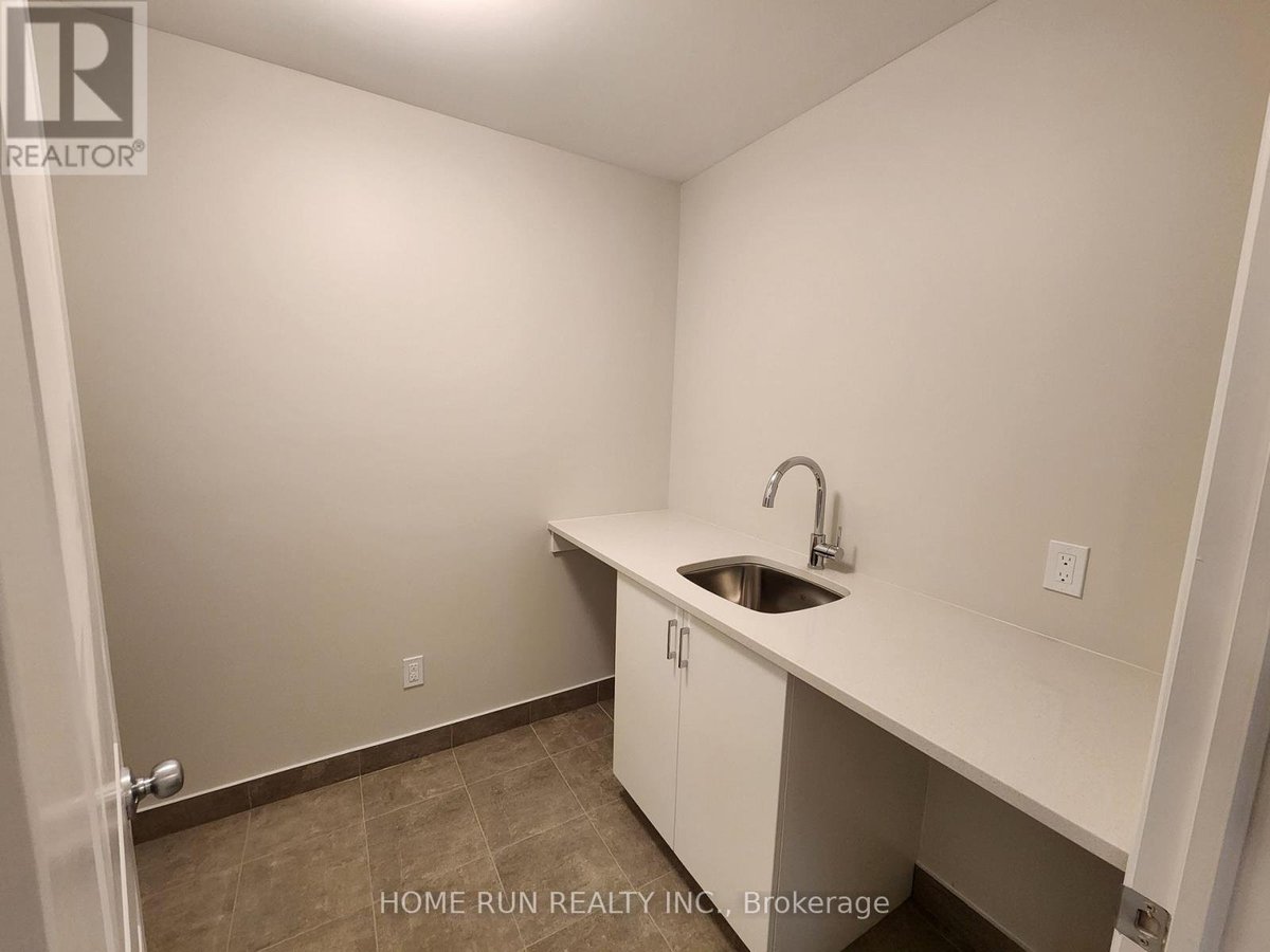 541 SONMARG CRESCENT - Photo 14