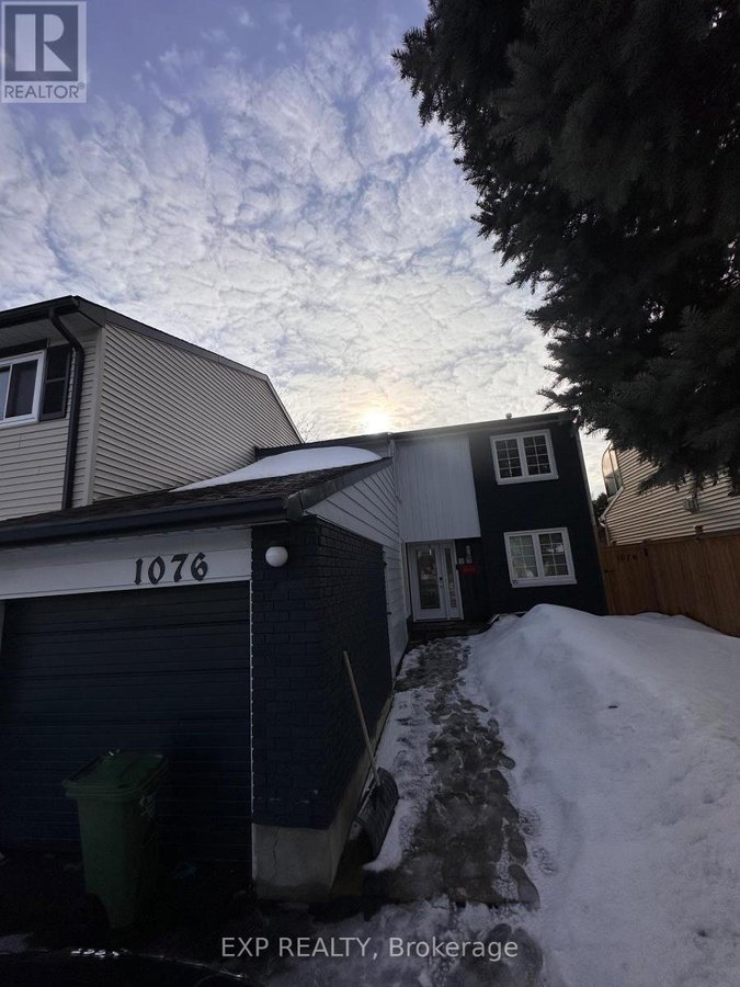 1076 BARWELL AVENUE - Photo 1