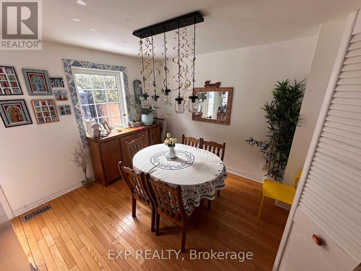 1076 BARWELL AVENUE - Photo 2