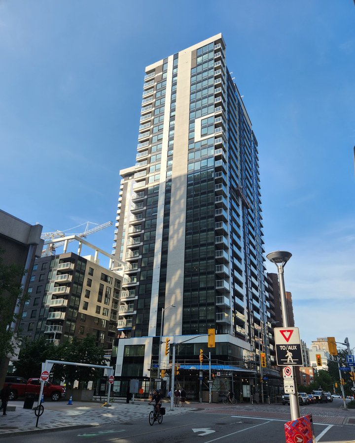 340 Queen Street - Photo 4