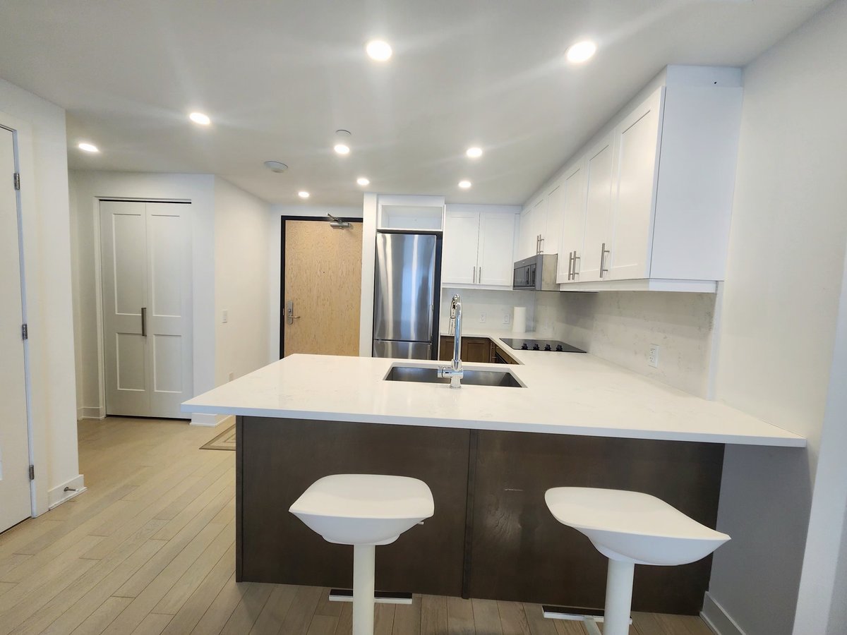 340 Queen Street - Photo 9