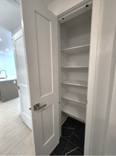 340 Queen Street - Photo 14