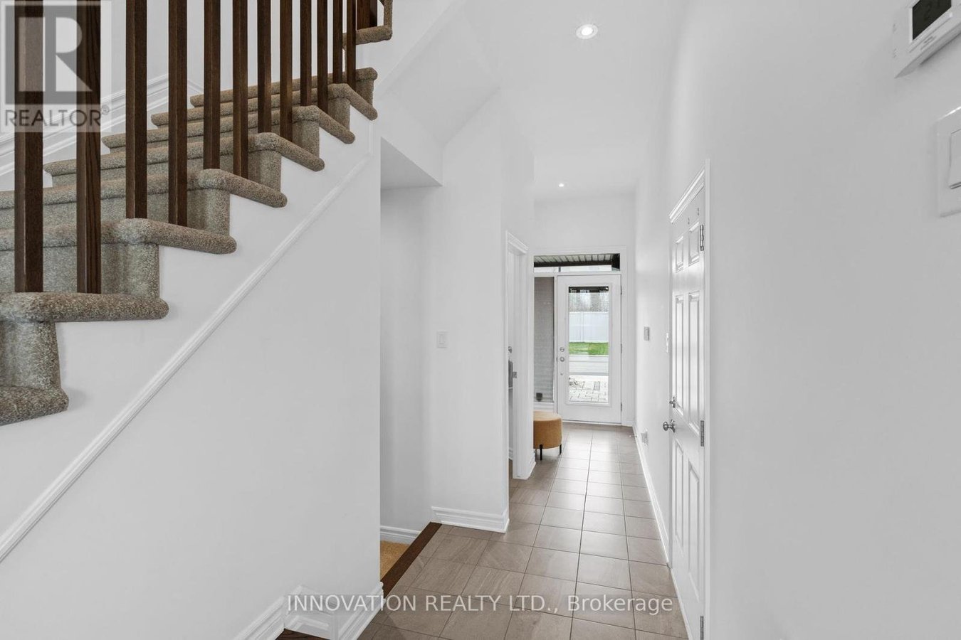717 PUTNEY CRESCENT - Photo 6
