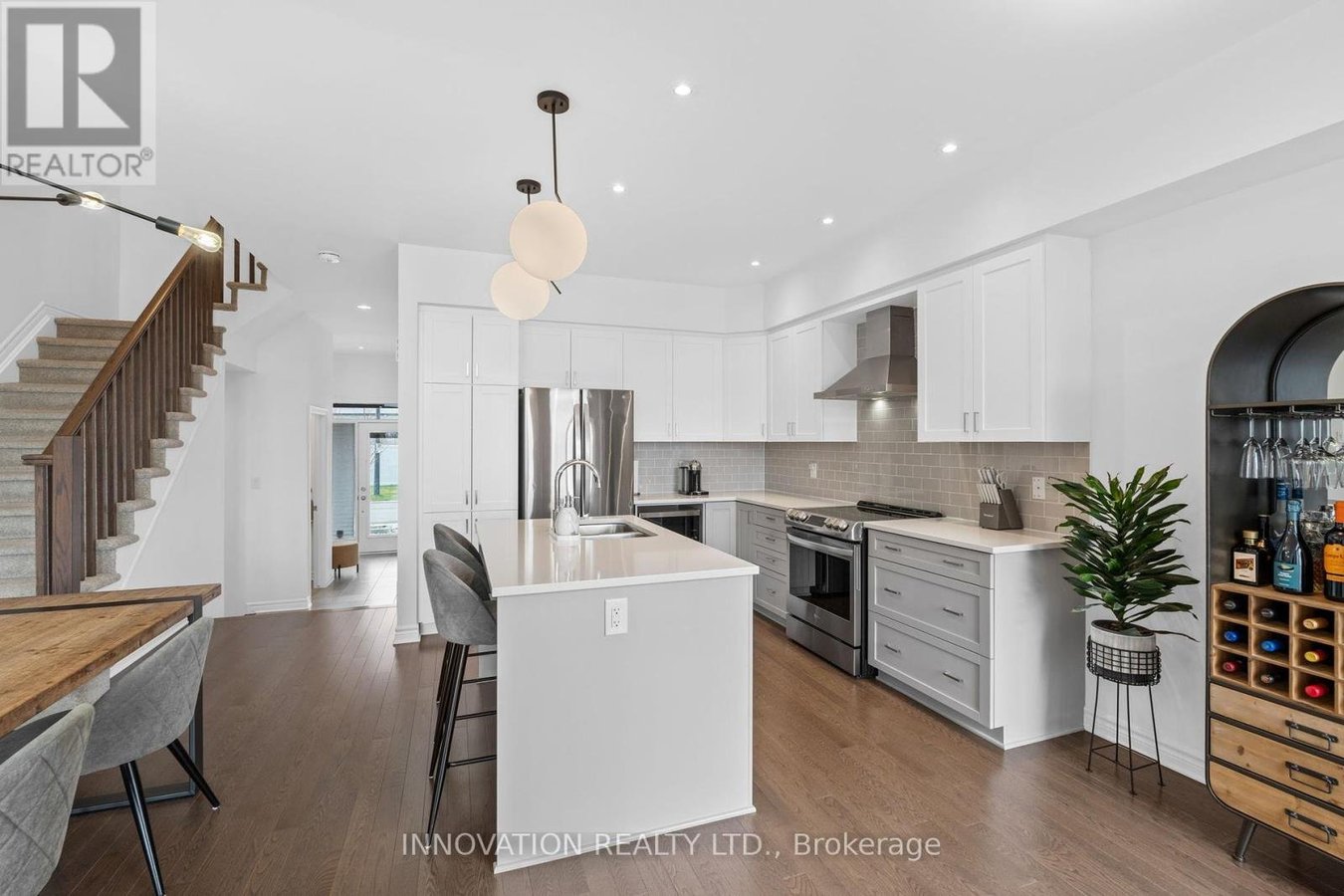 717 PUTNEY CRESCENT - Photo 9