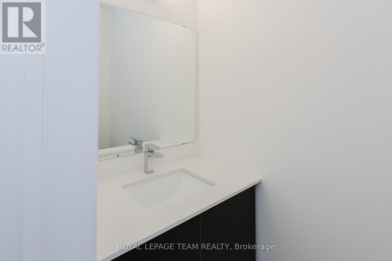 127 SUCCESSION COURT - Photo 4