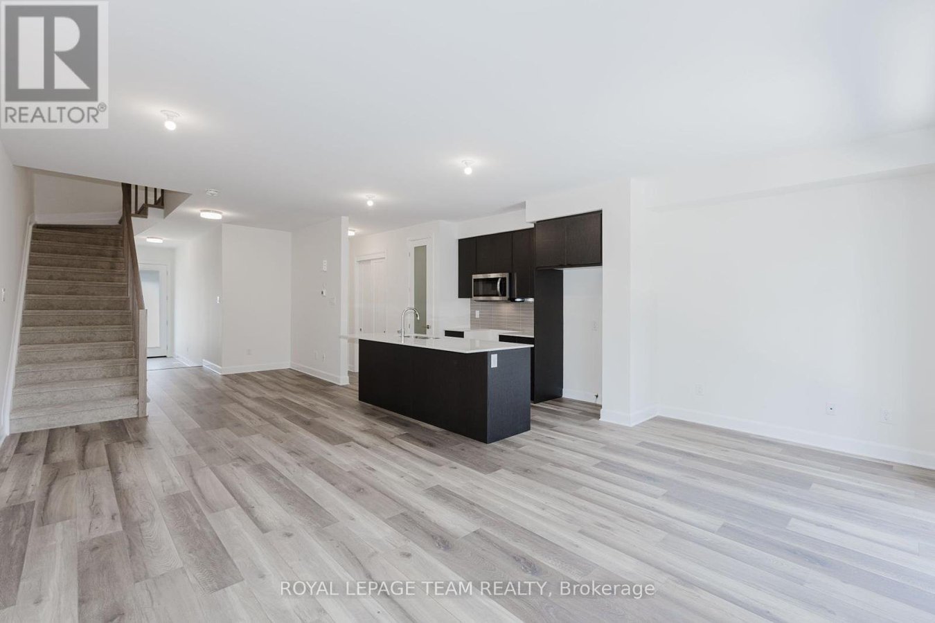 127 SUCCESSION COURT - Photo 7