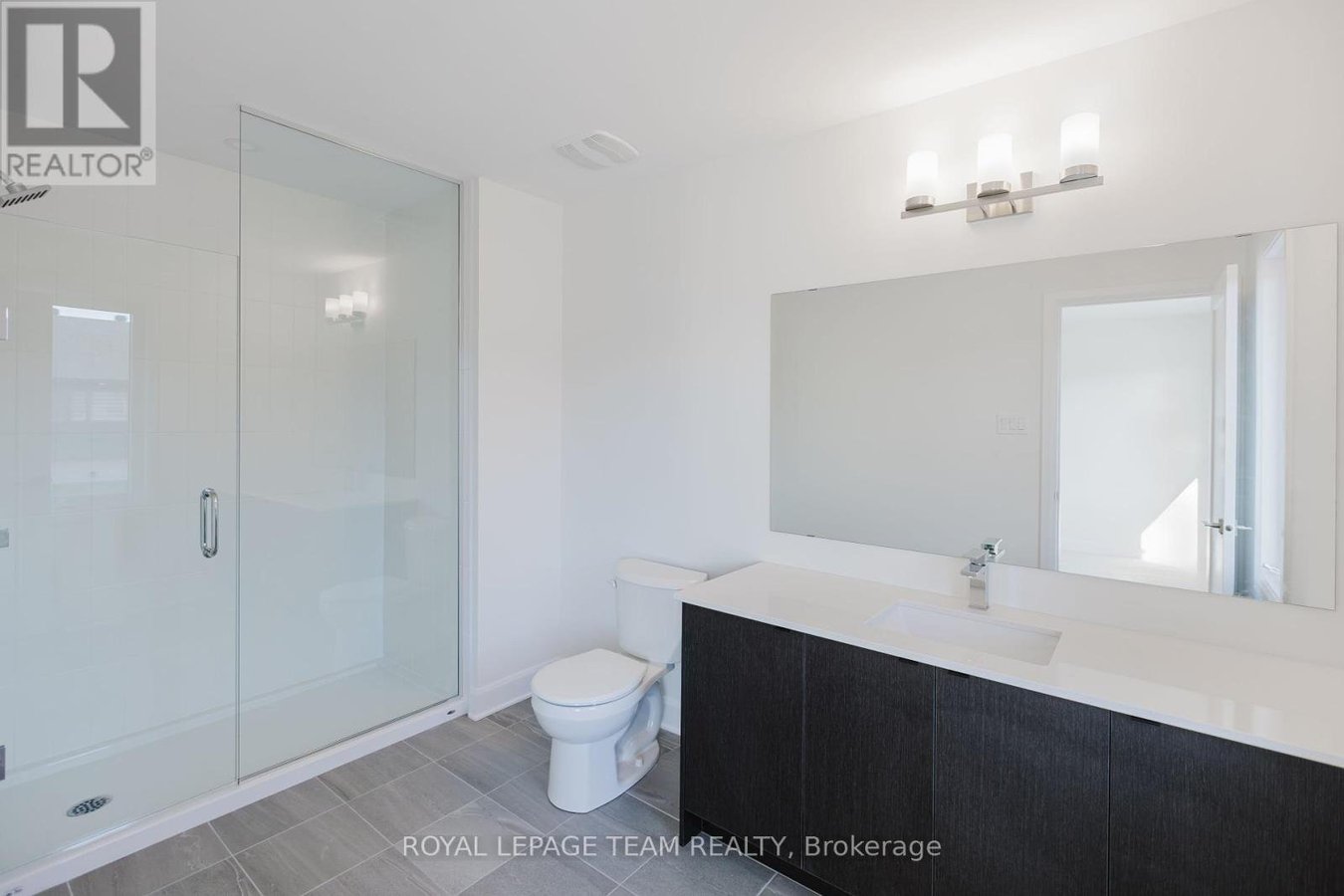 127 SUCCESSION COURT - Photo 17