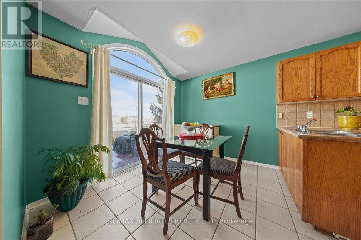 2070 LISKA STREET - Photo 7
