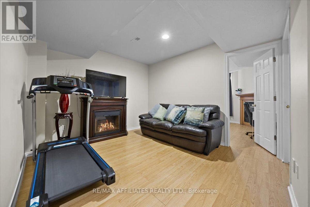 2070 LISKA STREET - Photo 20