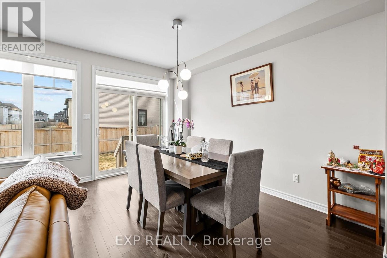 389 BARRETT FARM DRIVE - Photo 4