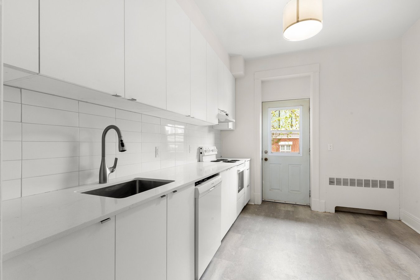 403 Boulevard Saint Joseph Ouest - Photo 1