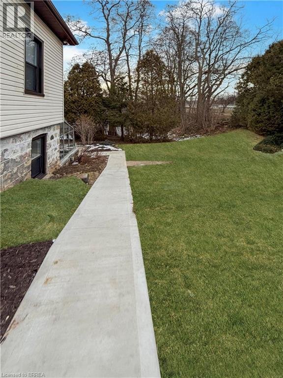 14 ARNOLD Street Unit# B - Photo 2