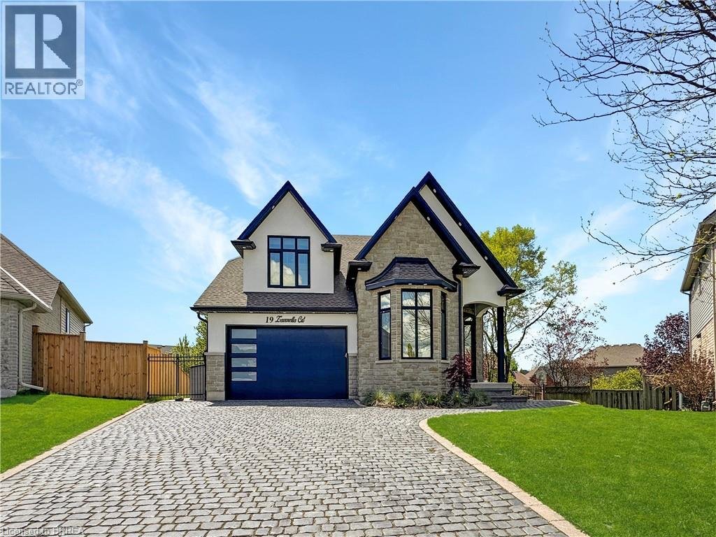 19 ZAVARELLA Court - Photo 2