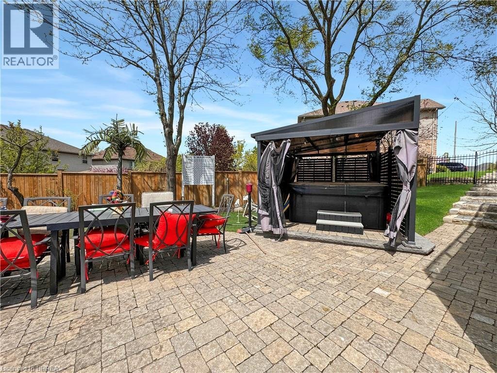 19 ZAVARELLA Court - Photo 30