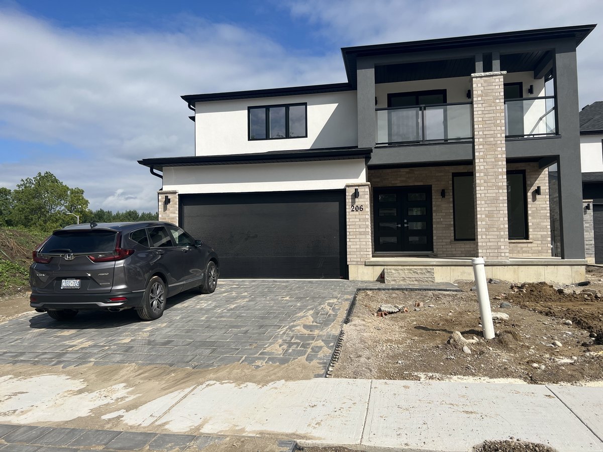 Rentals.ca Parkhill Apartments, Condos and Houses For Rent