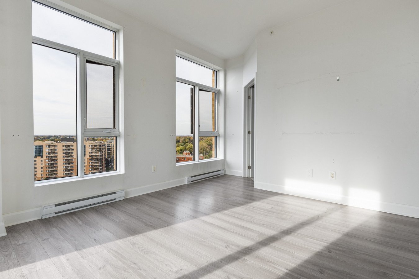 Rentals.ca PierrefondsRoxboro Apartments, Condos and Houses For Rent