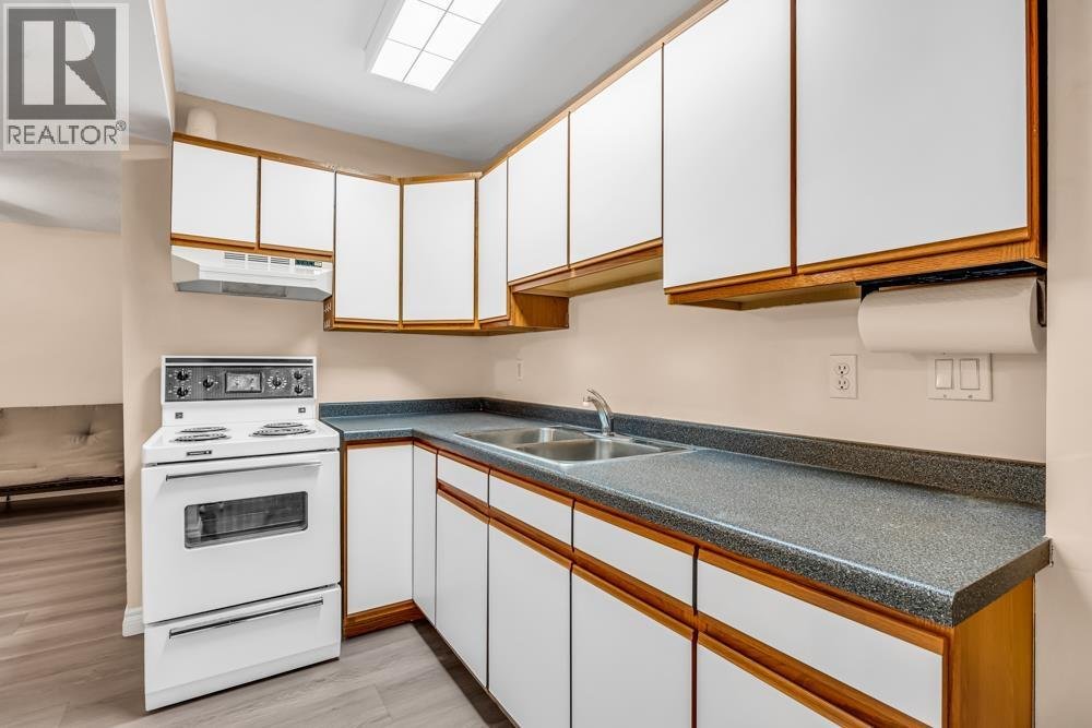 Ground Level 1289 LINCOLN DRIVE - Photo 13