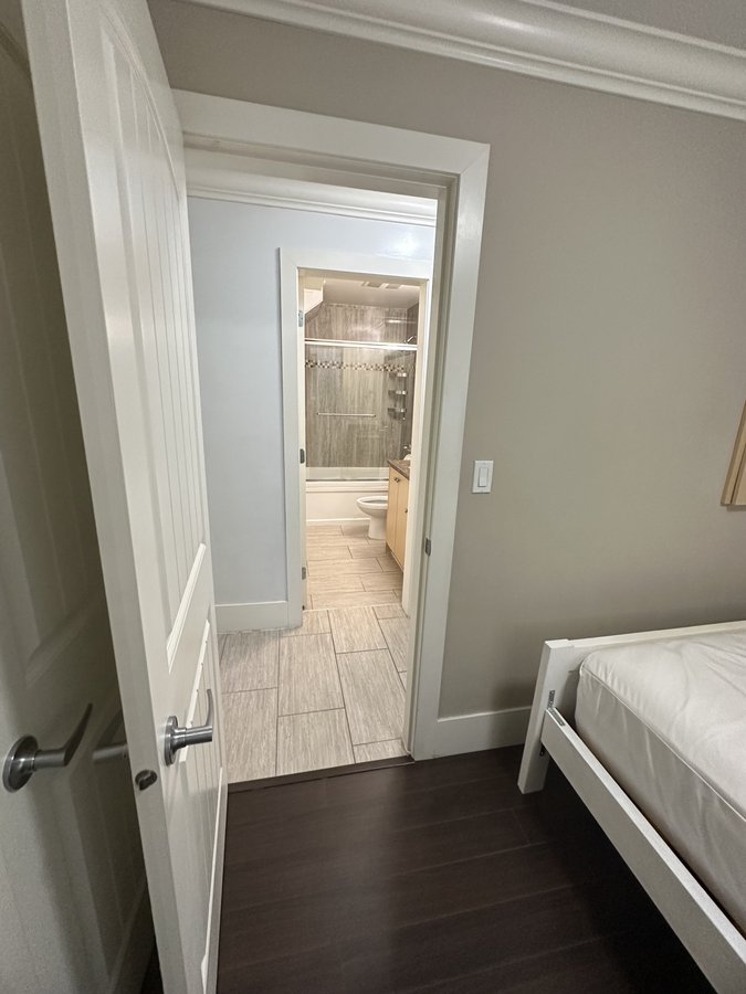 1723 Dorset Avenue - Photo 3