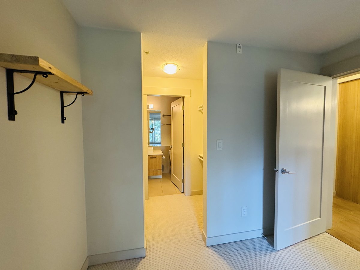 2214 Kelly Avenue - Photo 13
