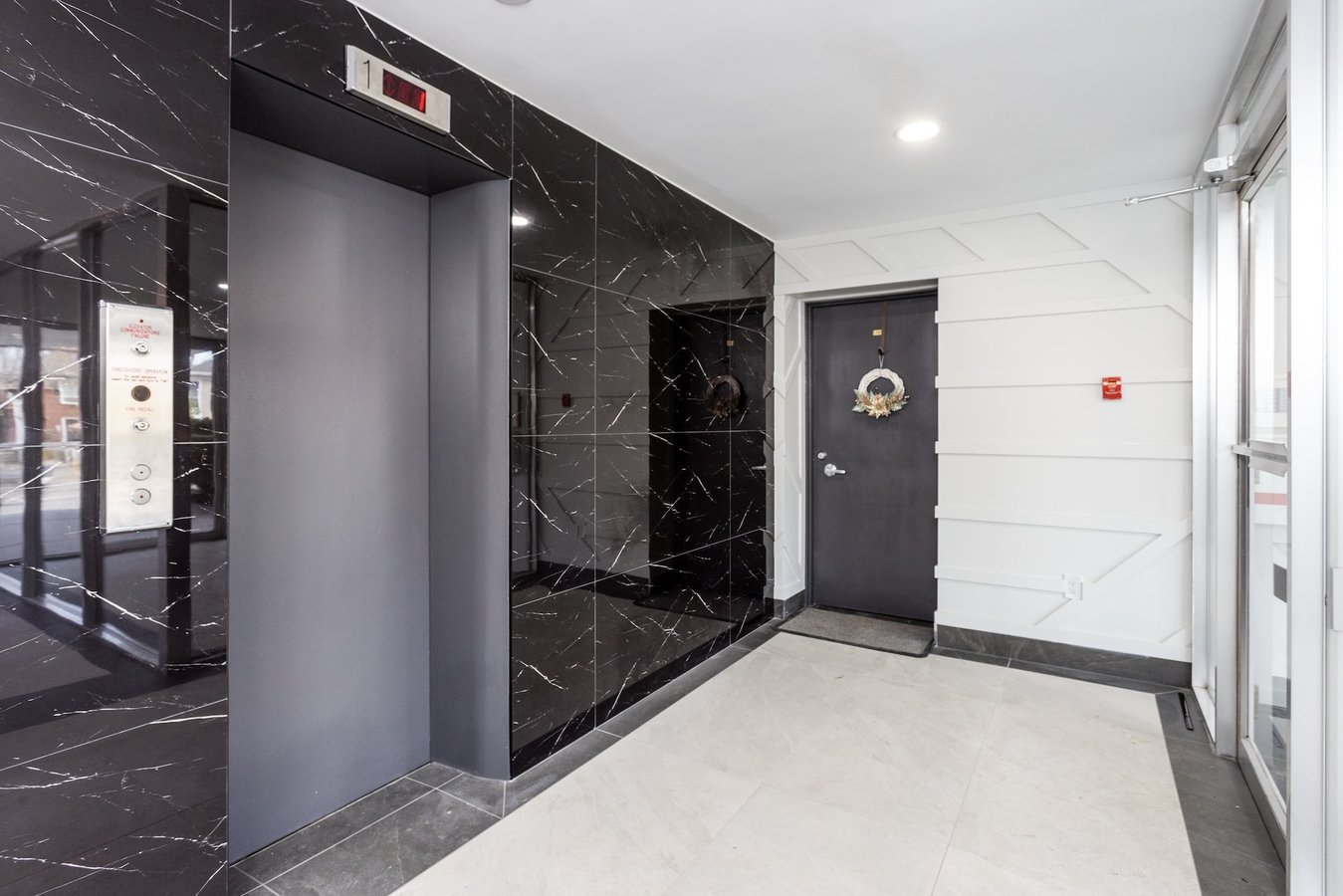 371 Lakeshore Road West - Photo 1