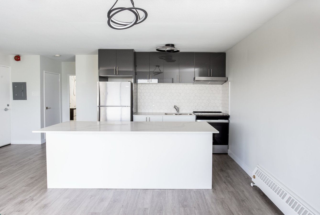 371 Lakeshore Road West - Photo 4