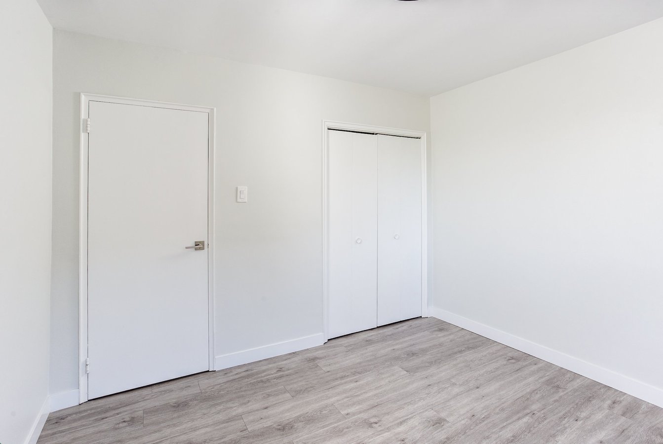 371 Lakeshore Road West - Photo 13