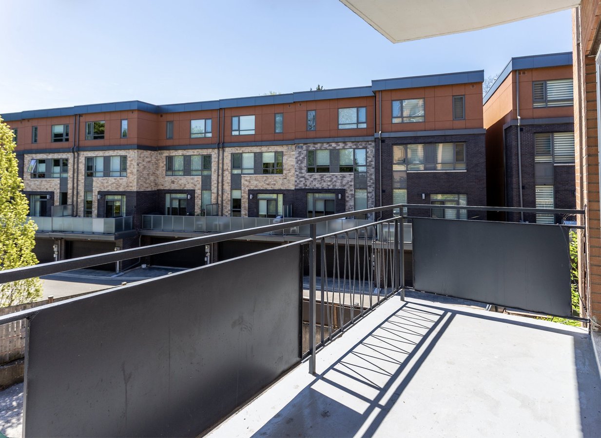 371 Lakeshore Road West - Photo 1