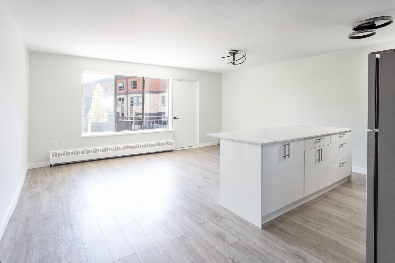371 Lakeshore Road West - Photo 11