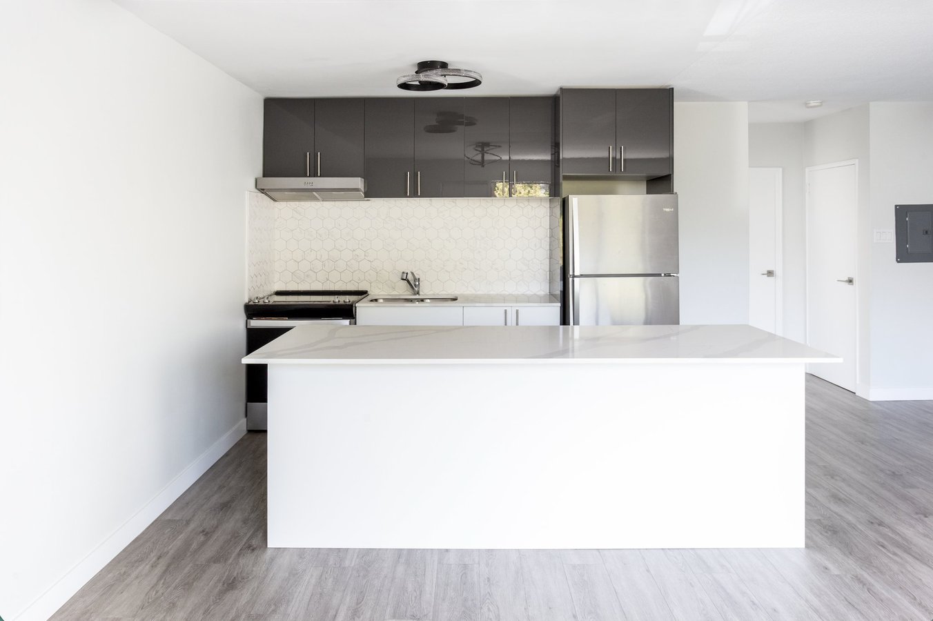 371 Lakeshore Road West - Photo 13