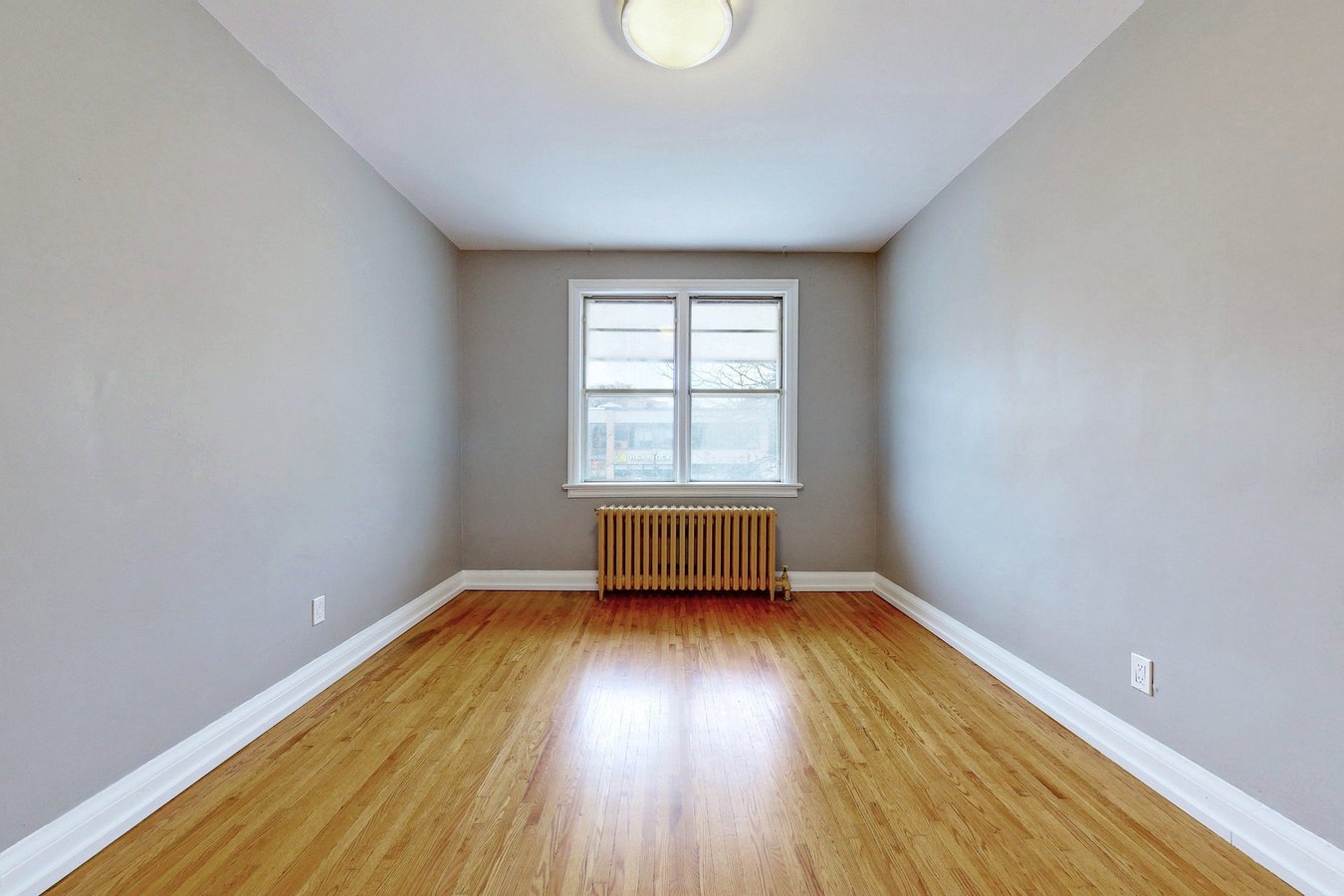 255 Lakeshore Road East - Photo 11