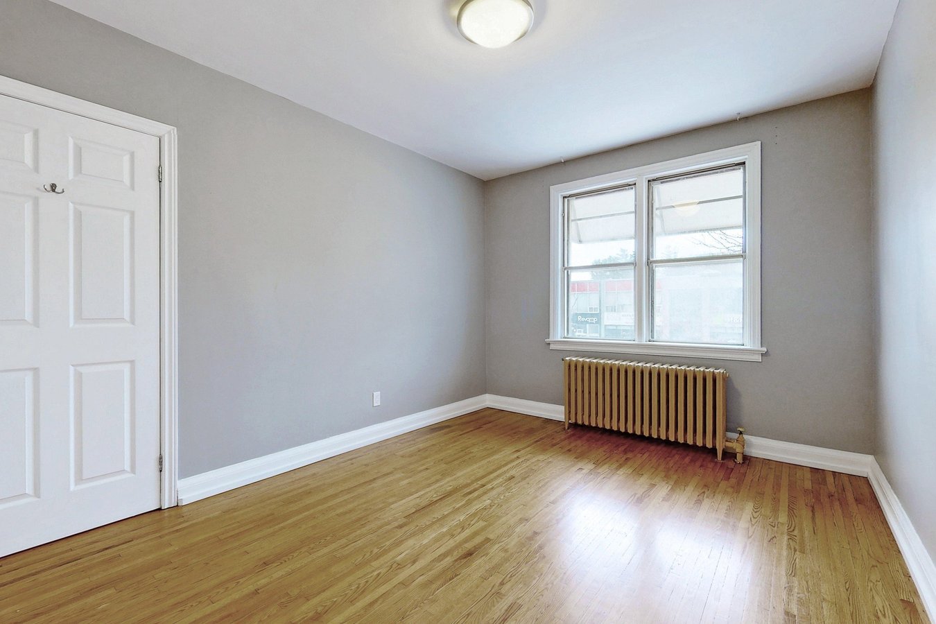 255 Lakeshore Road East - Photo 12