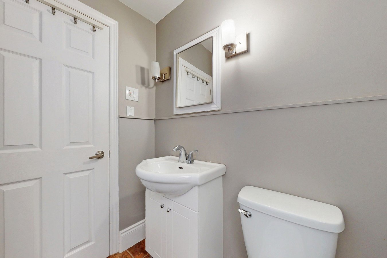 255 Lakeshore Road East - Photo 15