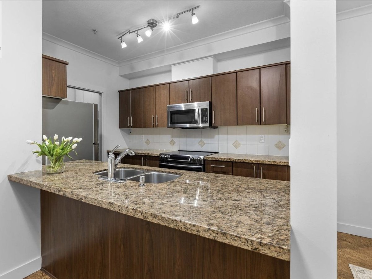 3250 Saint Johns Street - Photo 8