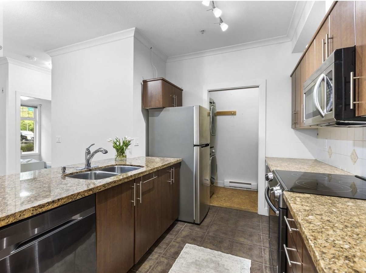 3250 Saint Johns Street - Photo 10