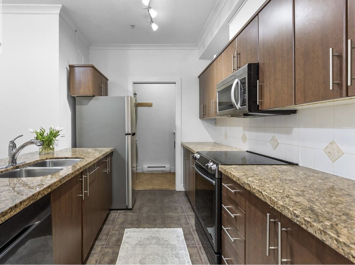 3250 Saint Johns Street - Photo 9