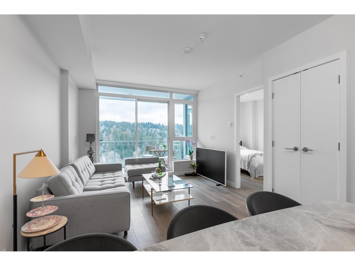 305 Morrissey Road - Photo 5