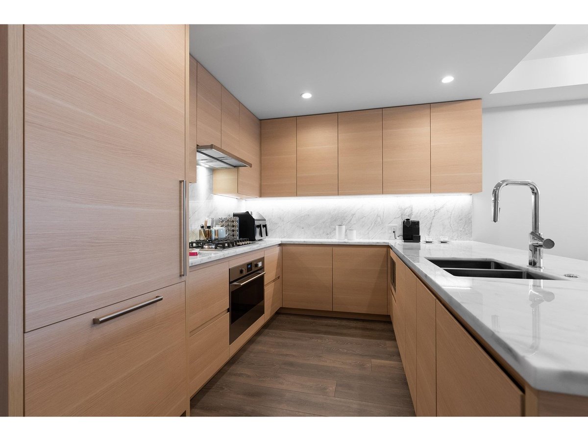 305 Morrissey Road - Photo 7