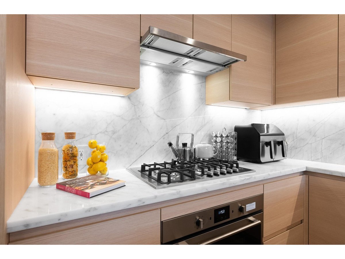 305 Morrissey Road - Photo 8