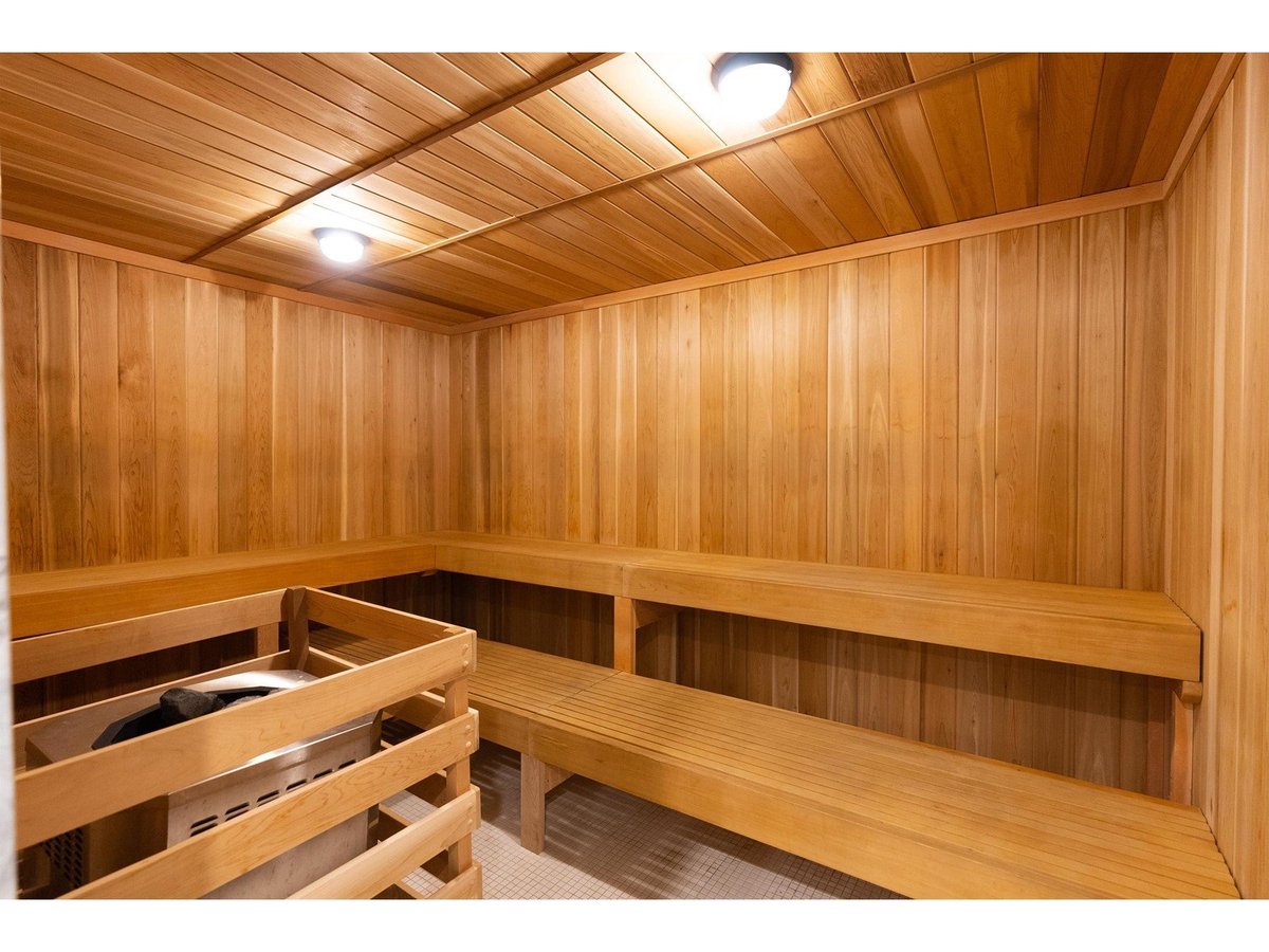 305 Morrissey Road - Photo 18
