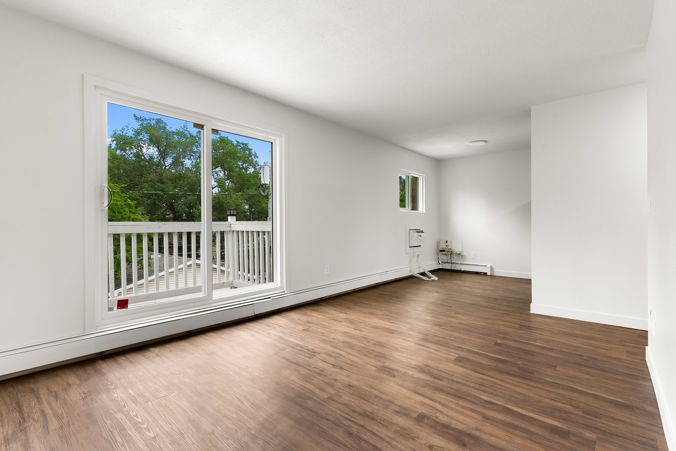 2221 Robinson Street - Photo 7