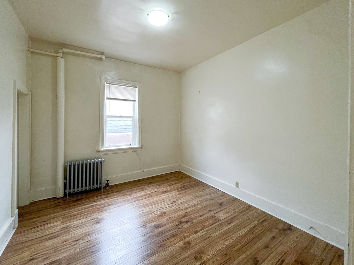 1924 14 Avenue - Photo 6