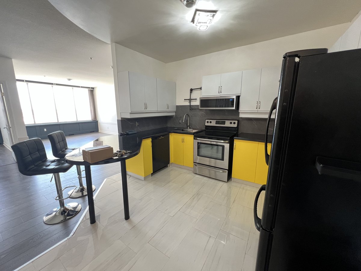 1867 Hamilton Street - Photo 2