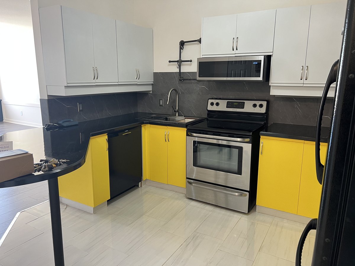 1867 Hamilton Street - Photo 3